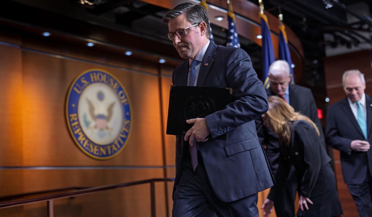 House Republicans strike an intraparty deal for an early 2026 vote on stock trading ban