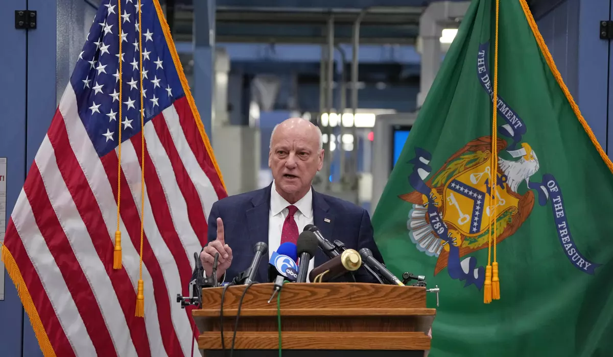 A look at coins commemorating 250th anniversary of American independence