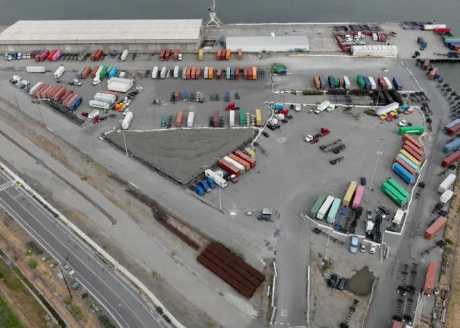 Controversial Oakland marine terminal gets permits as city loses ‘coal war’