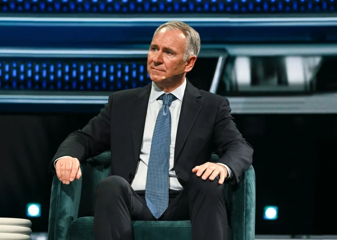 Ken Griffin Uses $10M in Perks to Steer Employees Toward Philanthropy