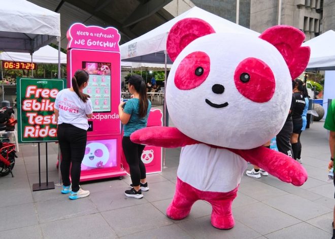 Holiday Commute in the Metro Made Easy: foodpanda’s Free Rest Stops, Vending Machine, & Charging Stations
