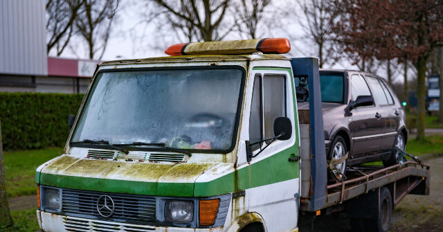 Tow Truck Driver Who Allegedly Took ICE Vehicle During Los Angeles Raid Found Not Guilty