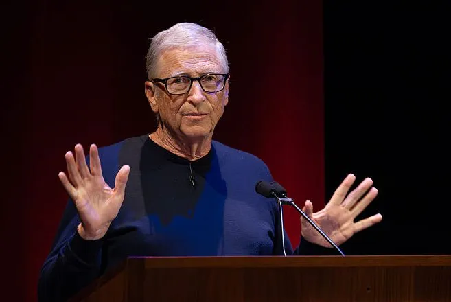 Bill Gates’ Optimism Comes With ‘Footnotes’ After a Bruising 2025